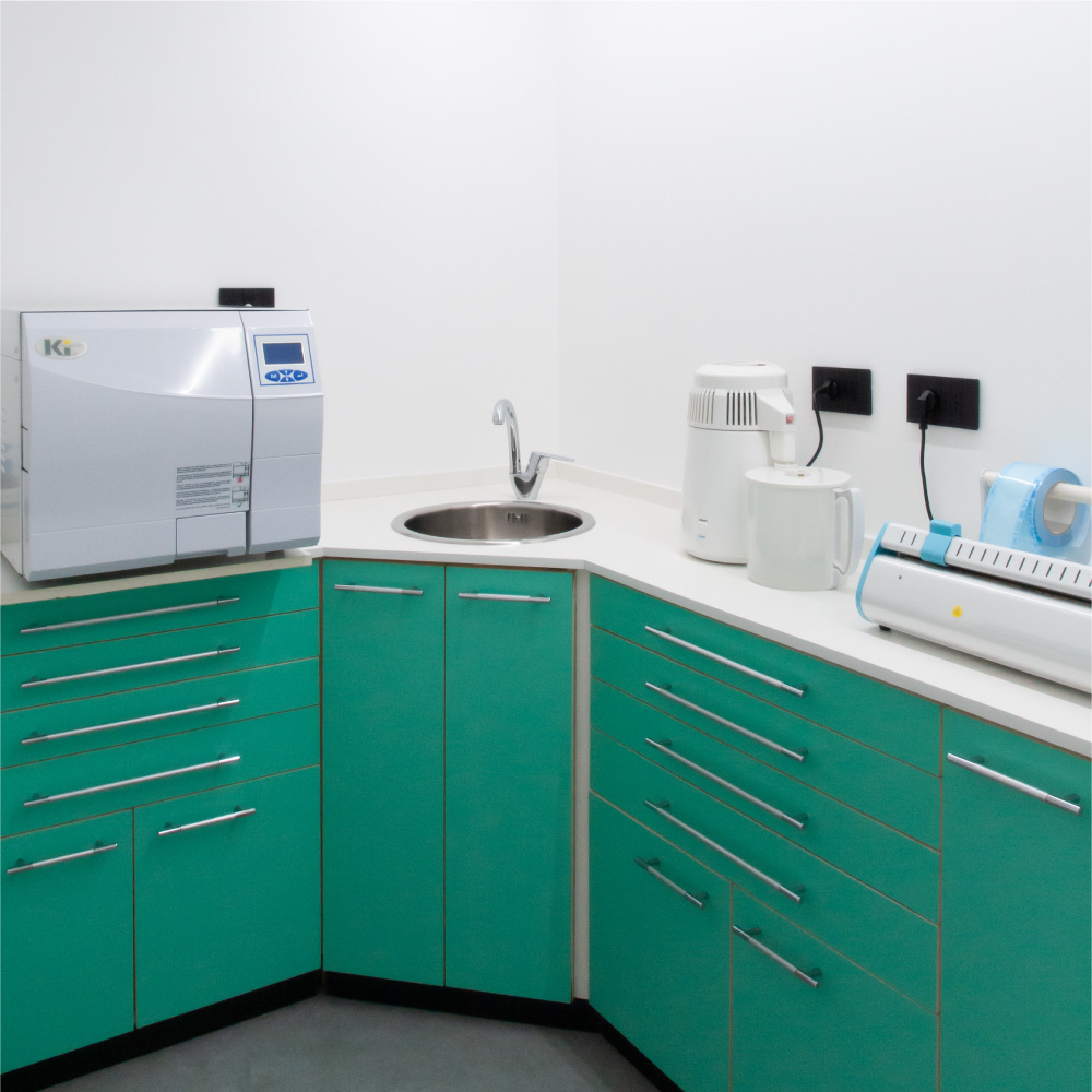 Foto sala sterilizzazione - Art Dental - Studio dentistico Pennacchio a Giugliano in Campania